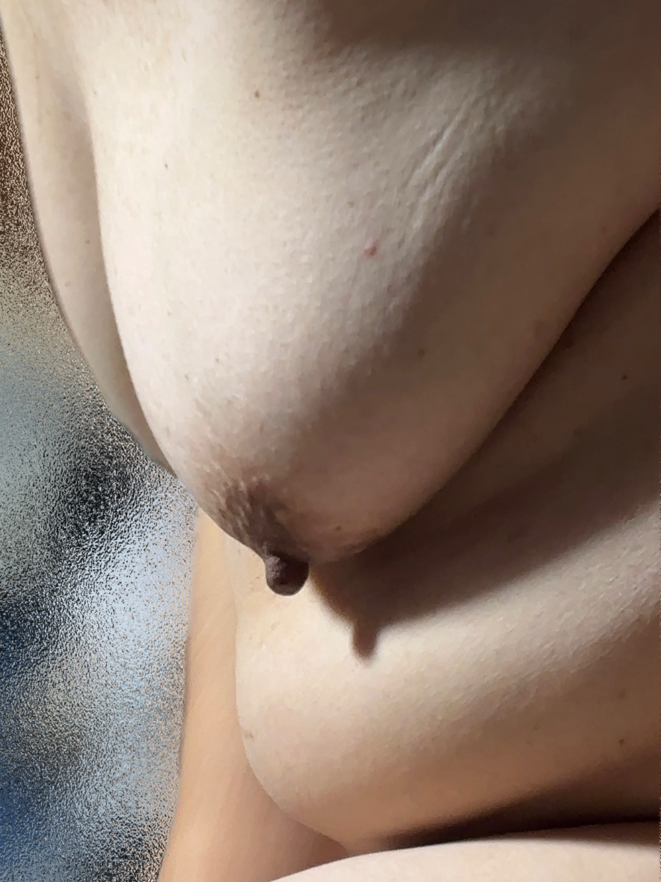 豊満妻の画像その3