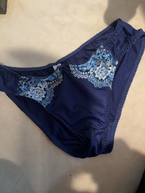 今日の嫁のパンティ