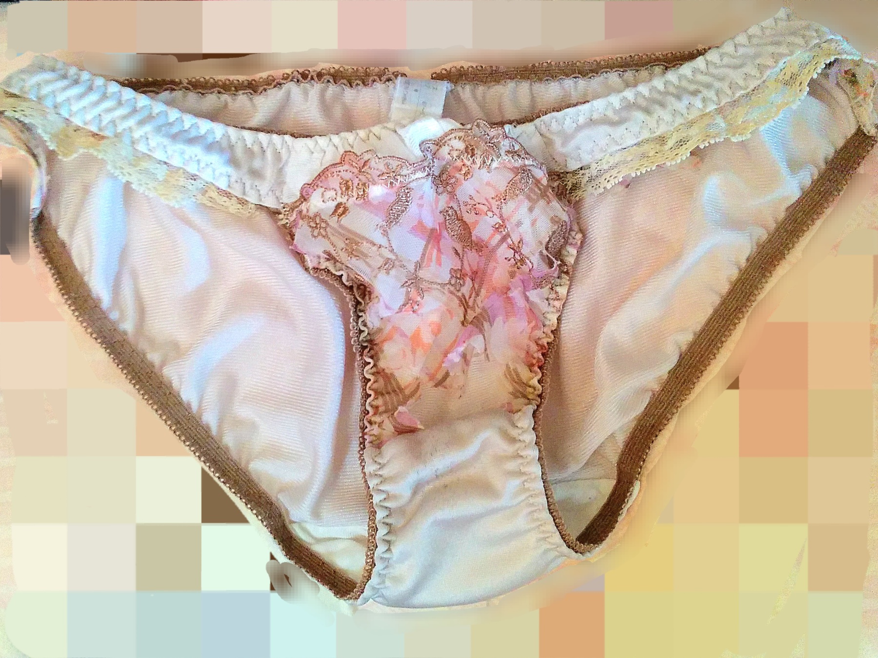 彼女の破れたパンツの画像その1