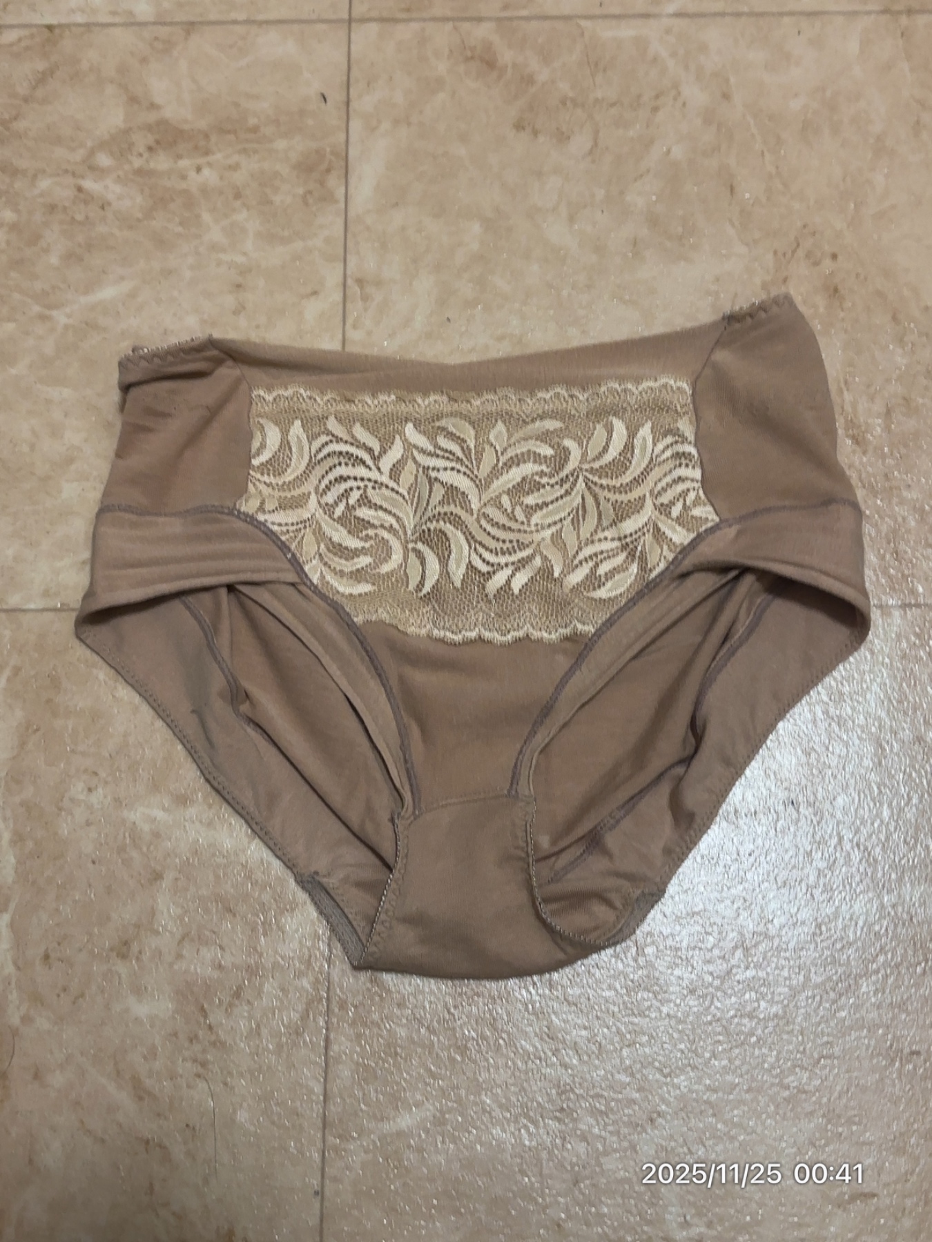 脱ぎたての画像その2