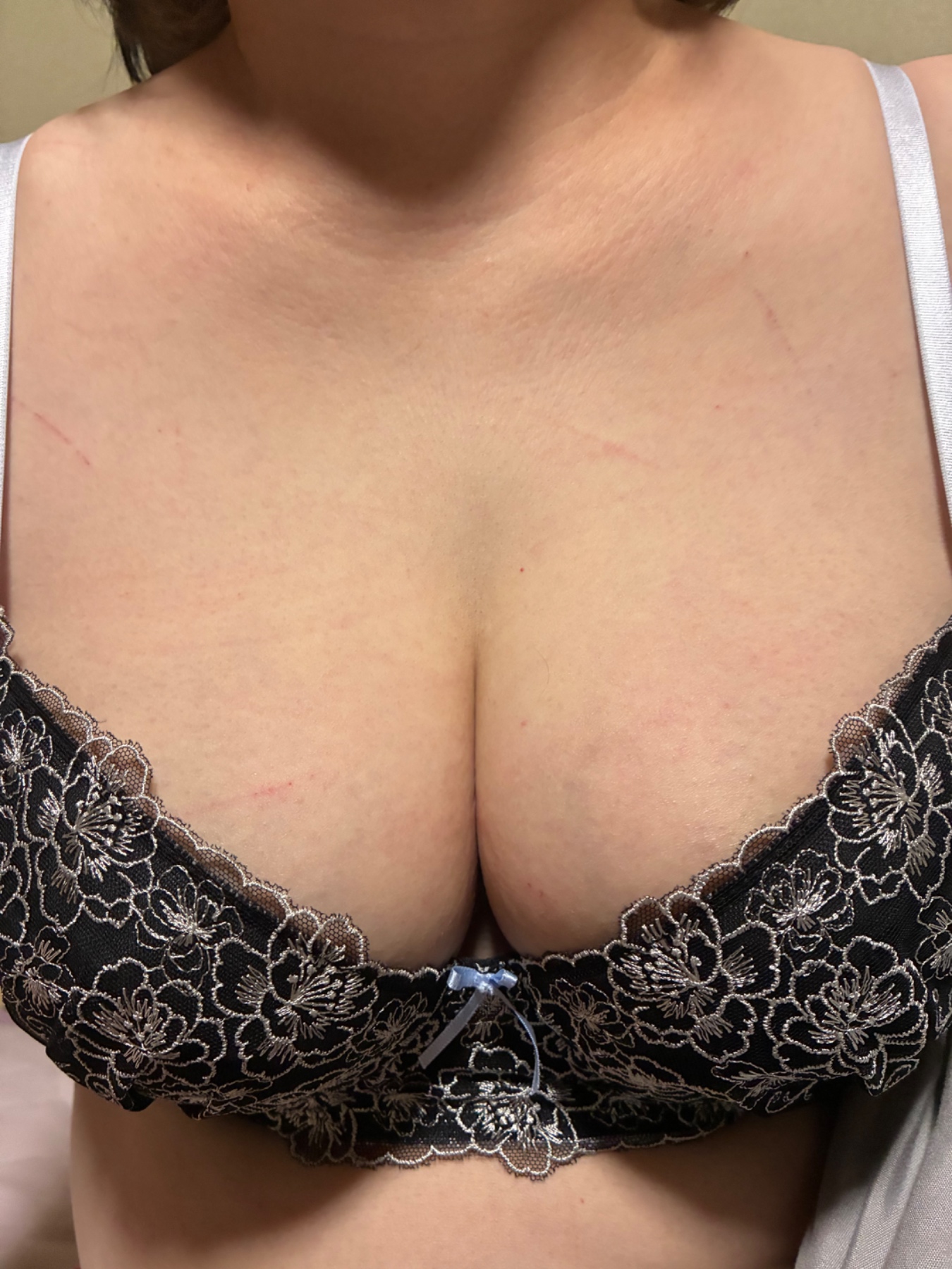 Fカップ妻ですの画像その1