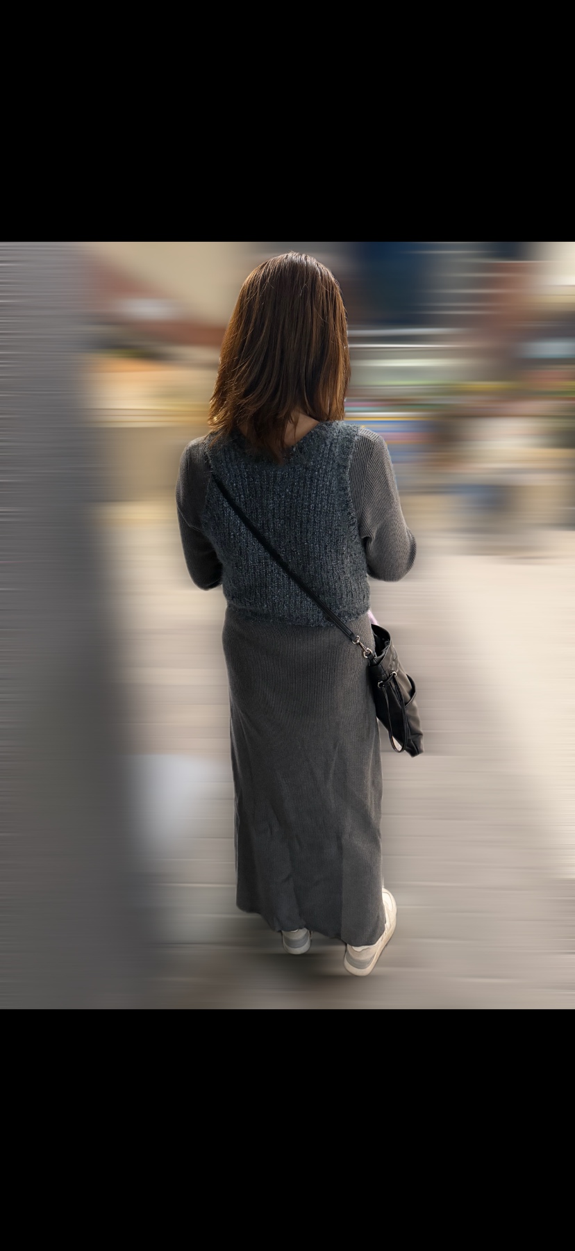 若妻　私服の画像その1