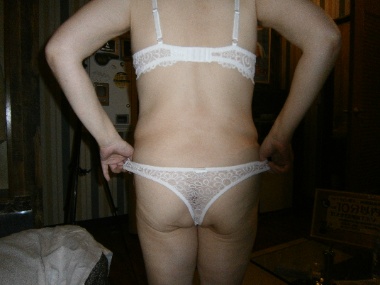 大胆になってきた熟妻