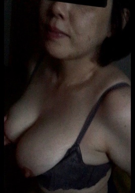 誰かこの人妻いりませんか？