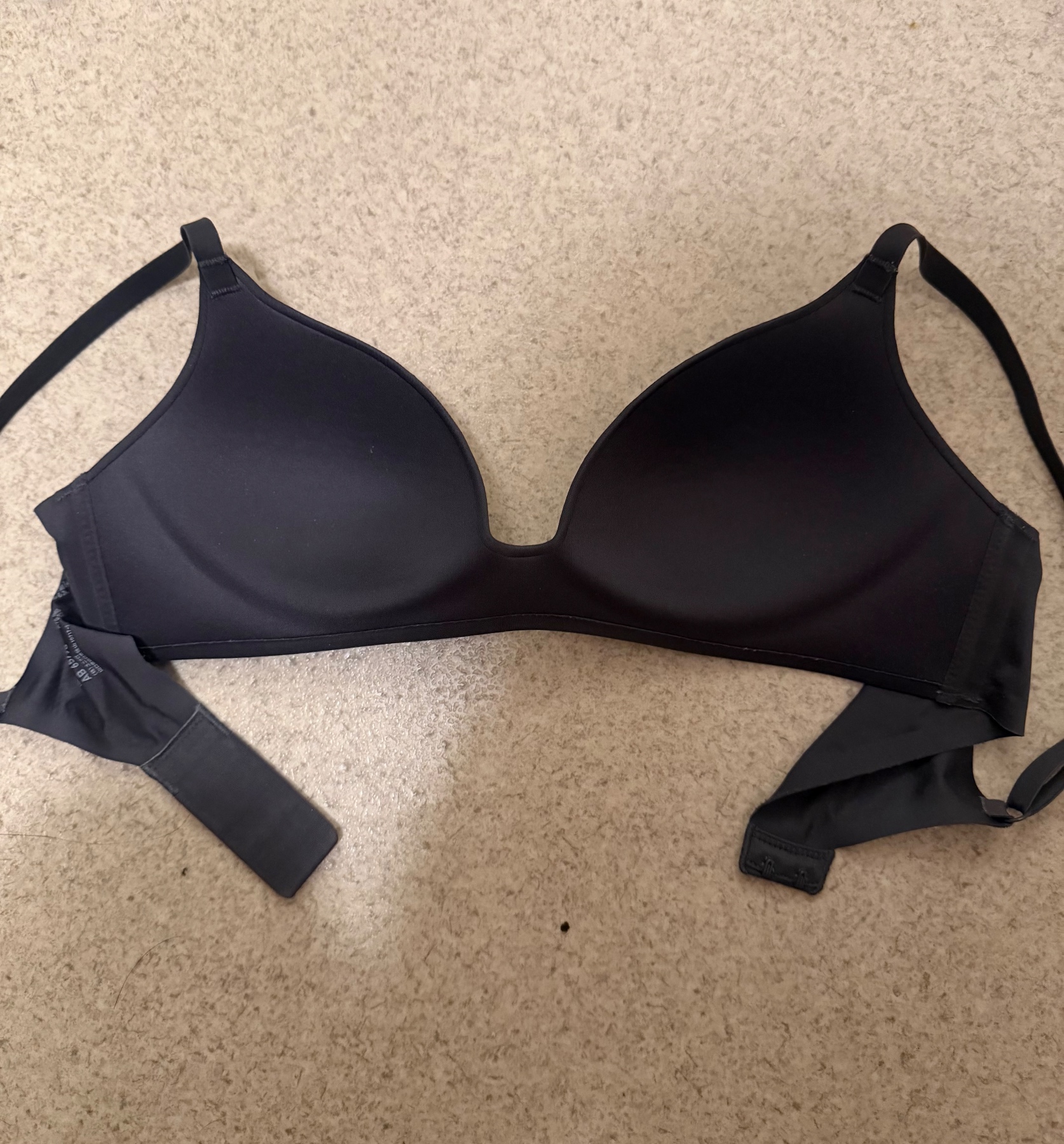 脱衣直後の嫁下着の画像その1