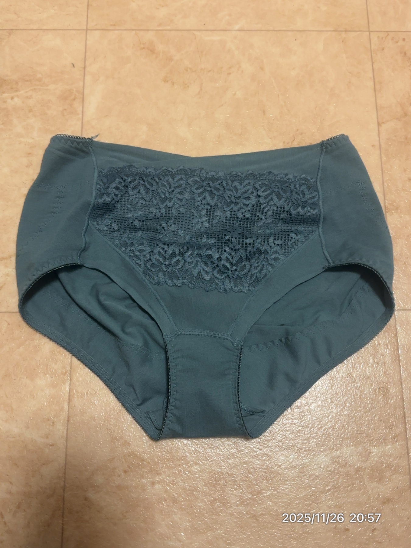 脱ぎたての画像その2