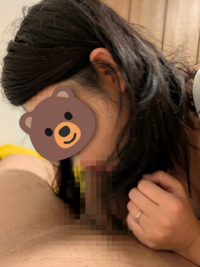 妻のフェラ写真です。