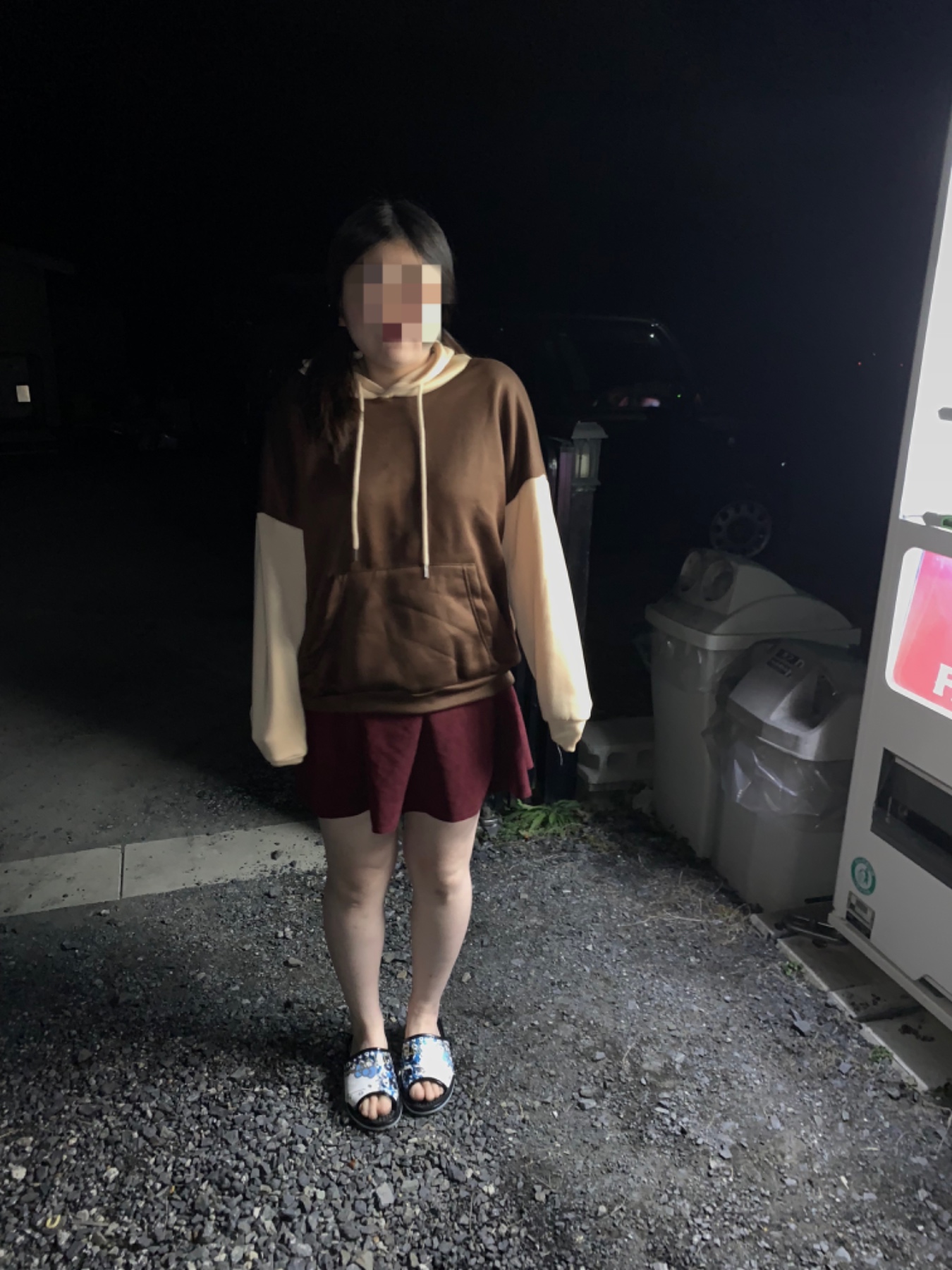 寒空の下で露出の画像その1