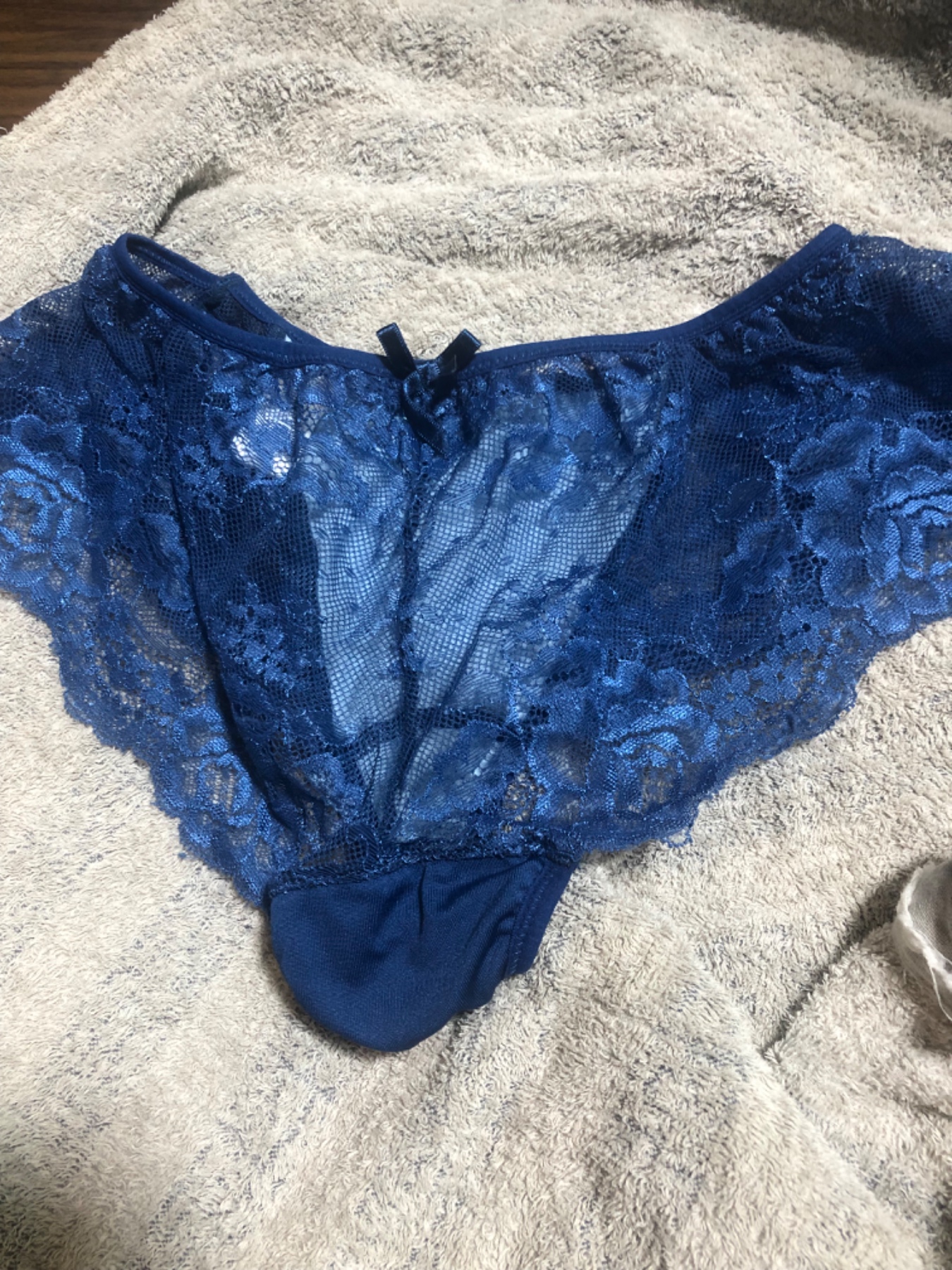 デカケツ妻の一番エロい下着の画像その1