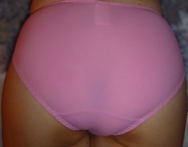 オバさんの下着姿