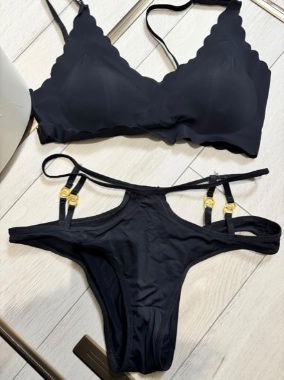 昨夜の妻セット　シミ付き