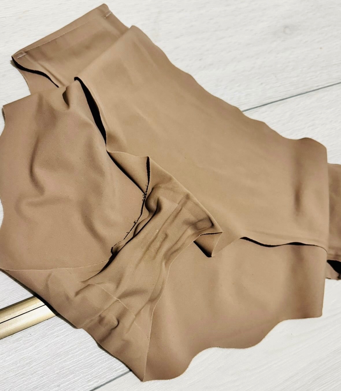 抜きだての下着　シミ付きの画像その1