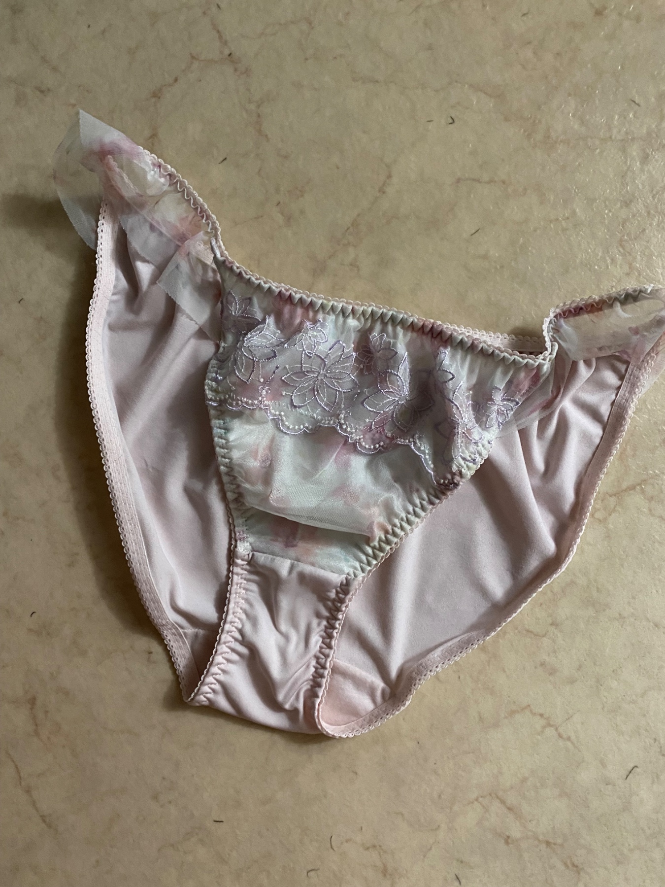 昨日の妻の下着です。の画像その1