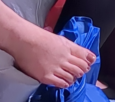 大好きな姪っ子の足指