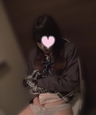 トイレでオナニー