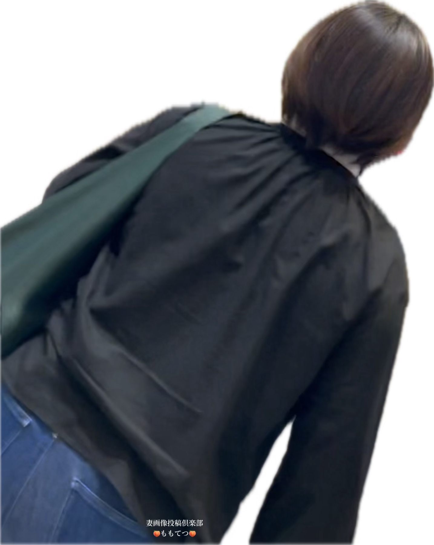 学校行事に向かう巨尻妻②の画像その1