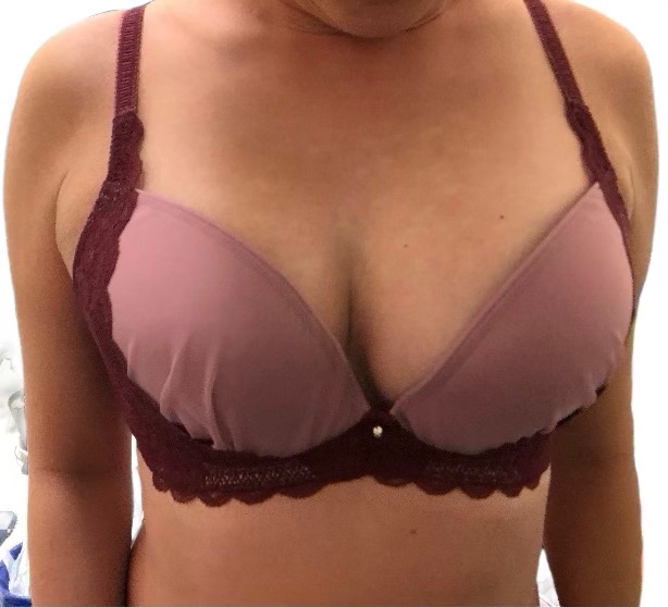 新しい下着をお披露目の画像その2