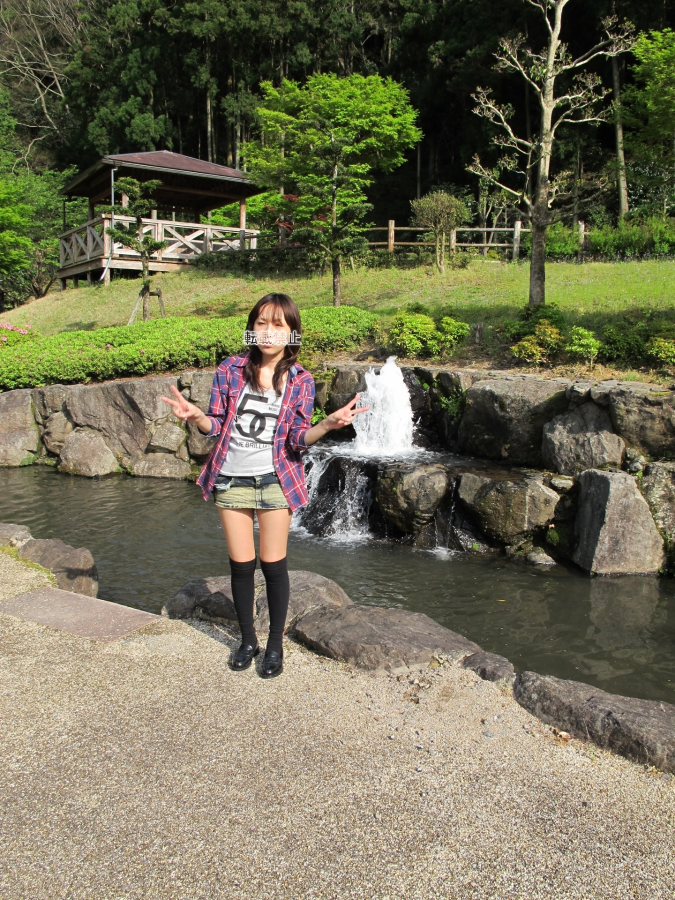 NBNPミニスカ散歩の画像その1