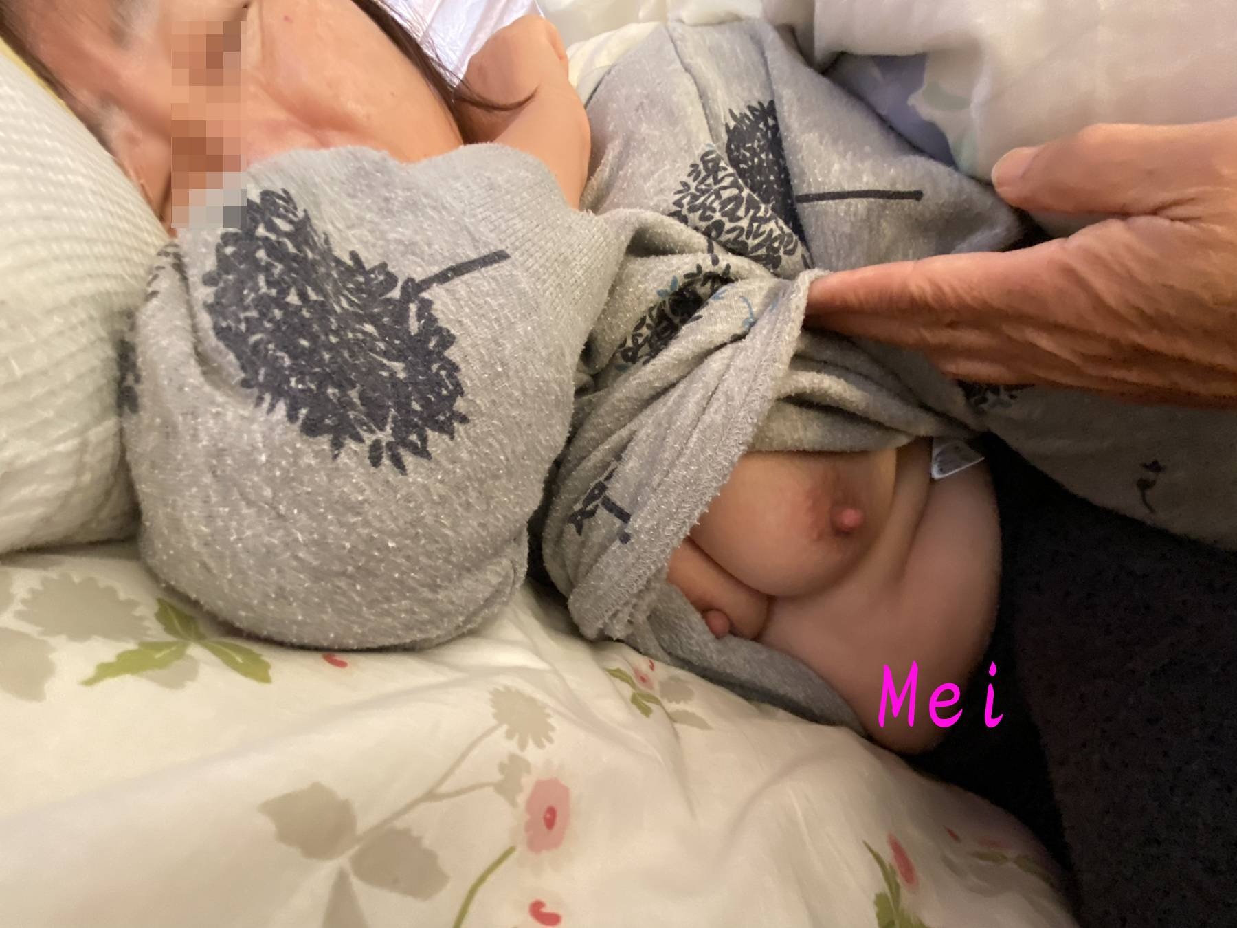 乳いじり１の画像その1