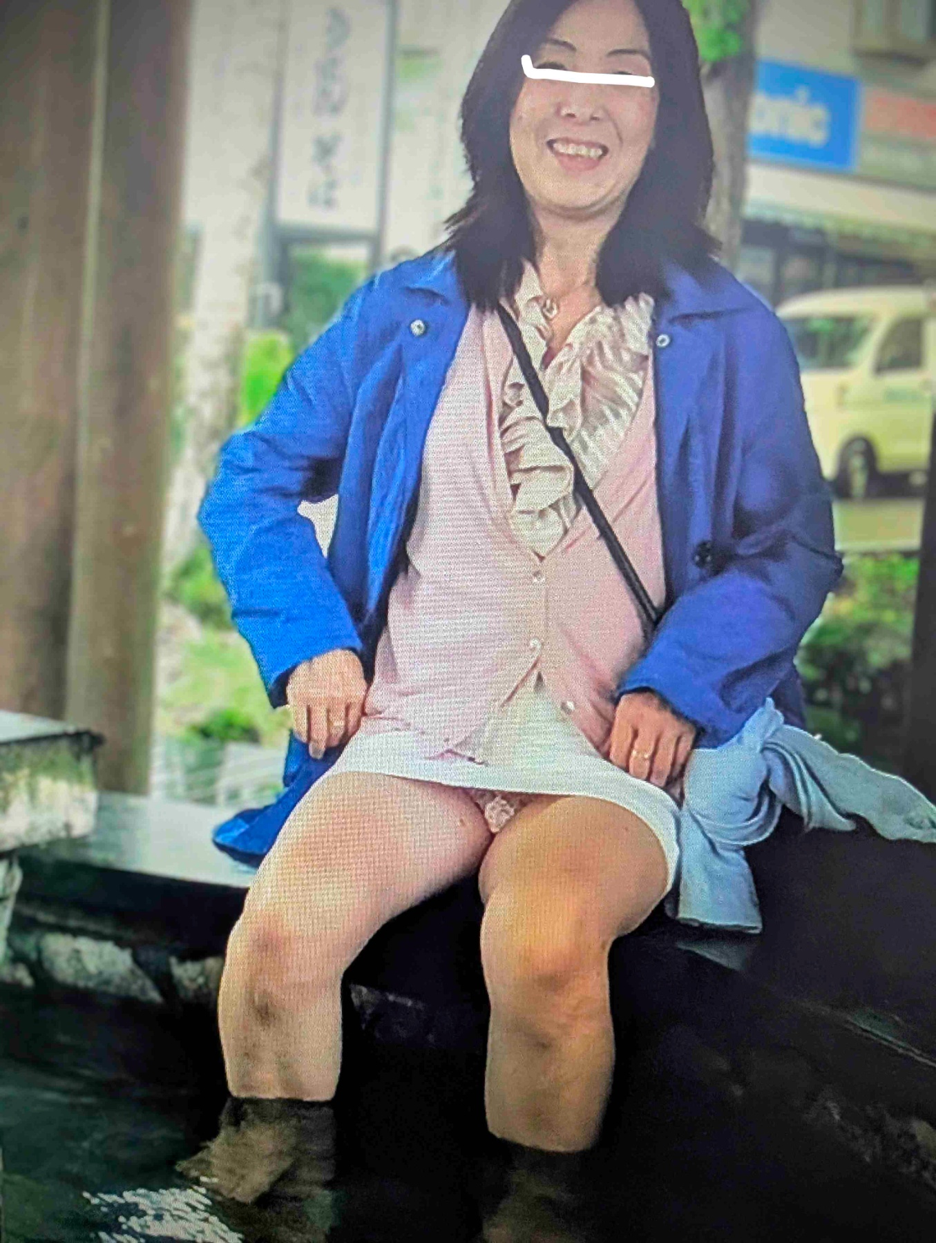 控えめなパンチラですがの画像その3