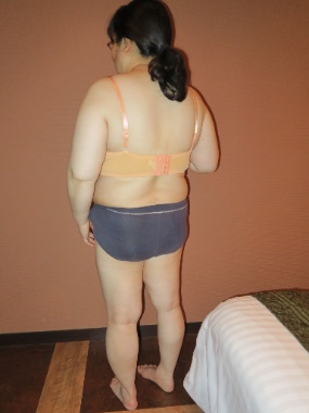 四十路の激ポチャ熟女の身体