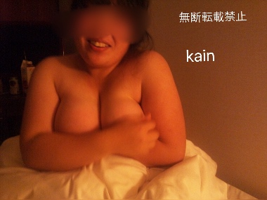 ぽちゃ妻の手ブラ