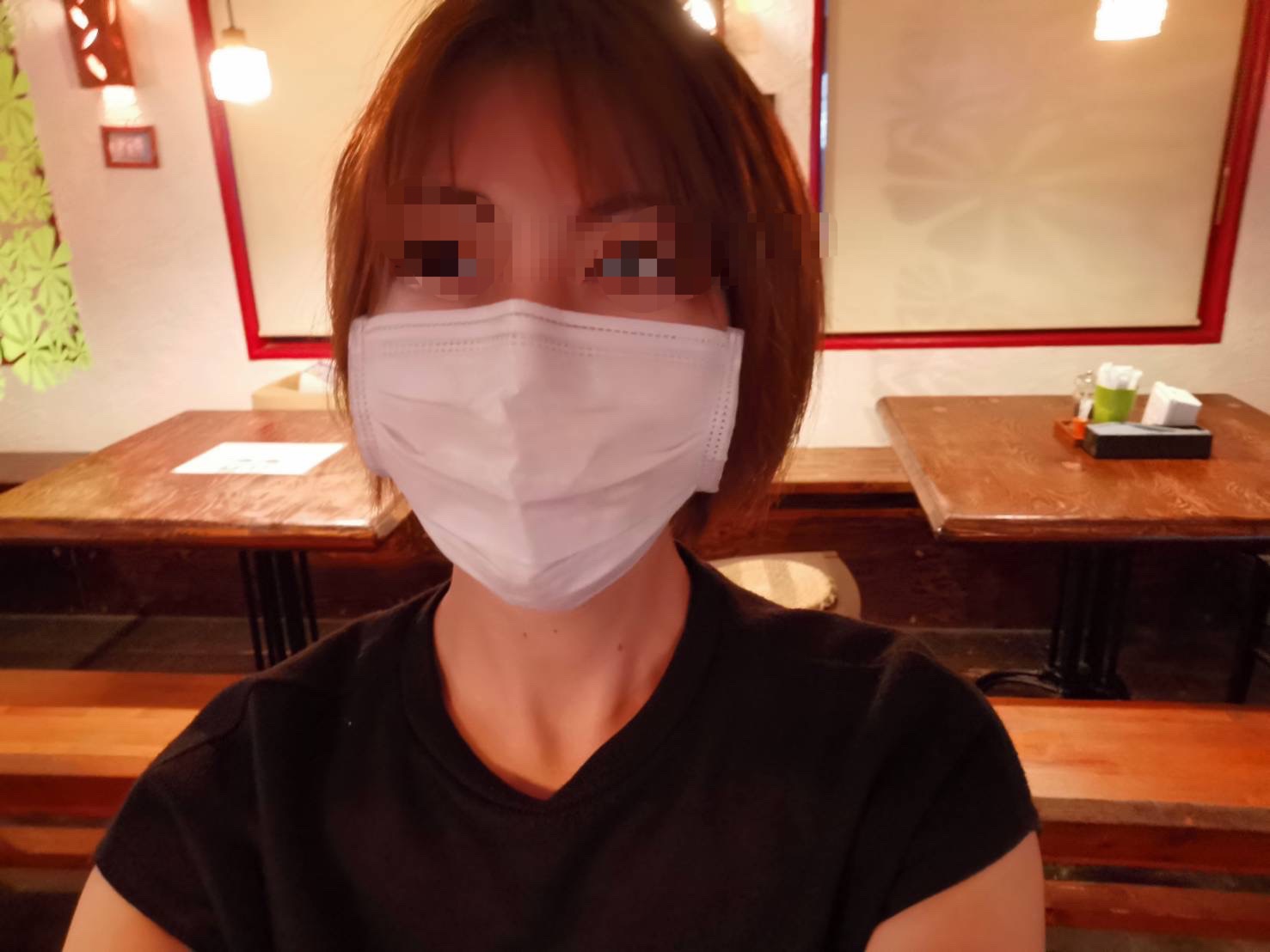 40歳 歳の差妻の下着姿の画像その1