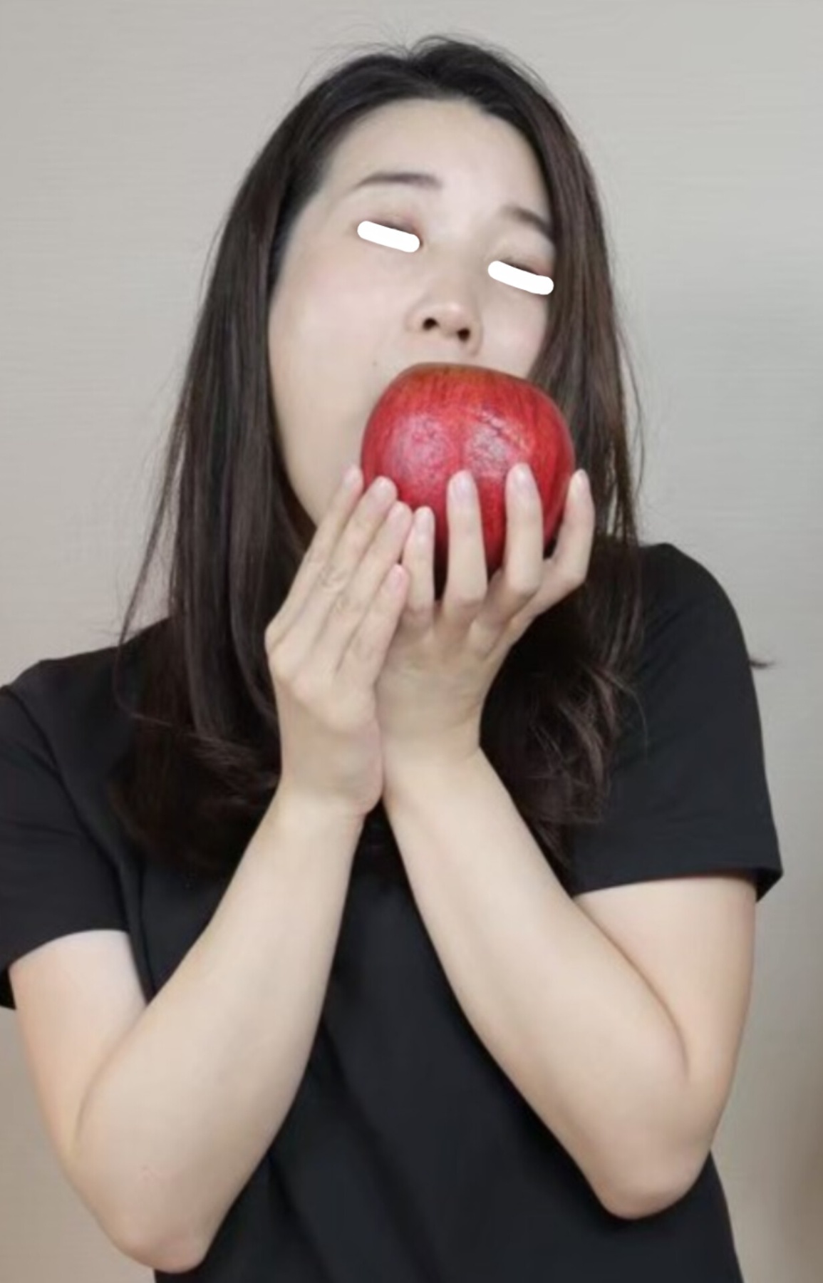 教師妻の擬似手こき〜顔射の画像その3