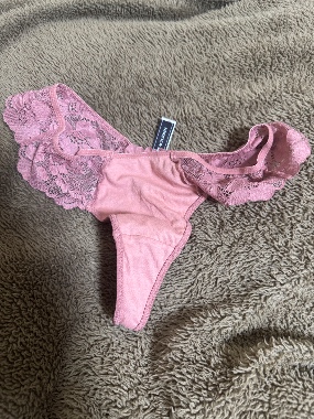 Cカップの巨尻です