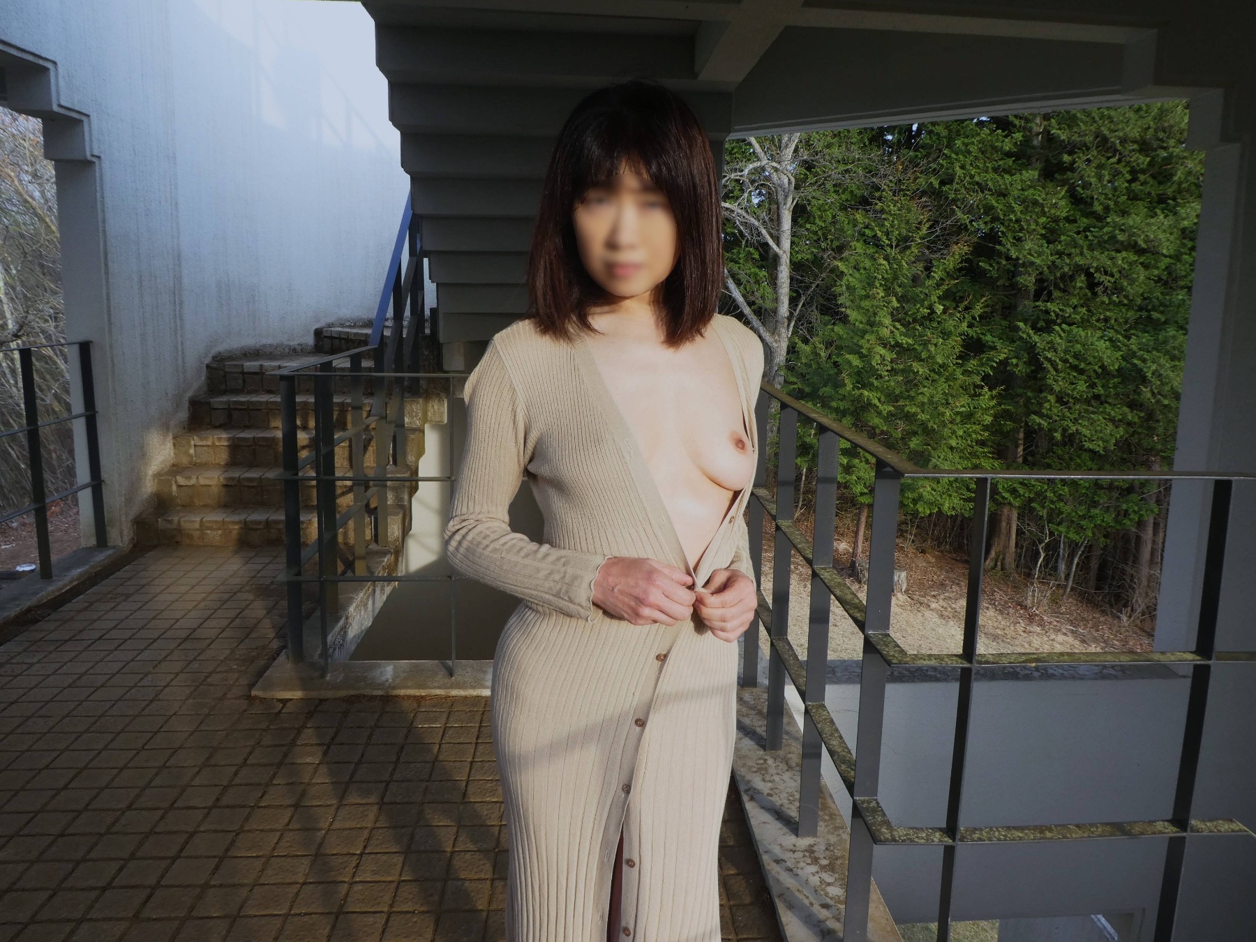 ノーブラカーディガンの画像その2