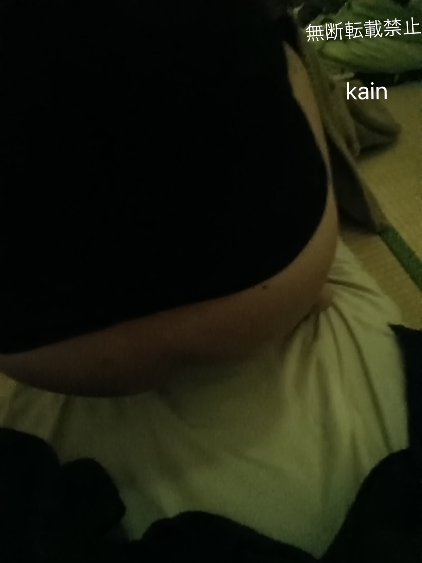 ぽちゃ妻がシーツの上での画像その1