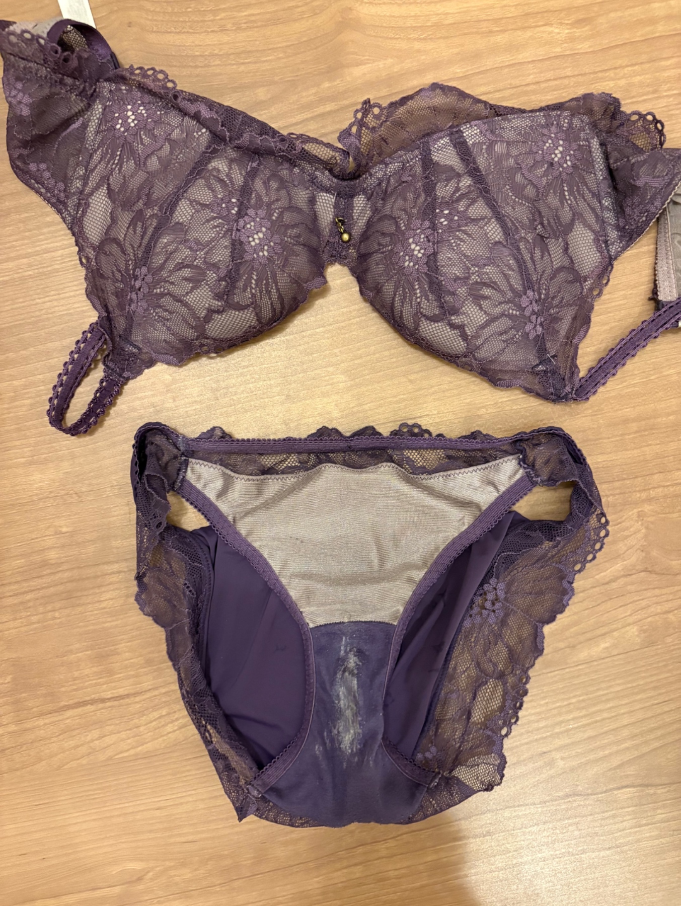 妻の汚パンティの画像その1