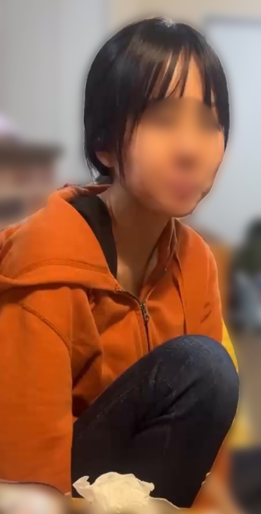 四十路妻の脱衣の画像その4