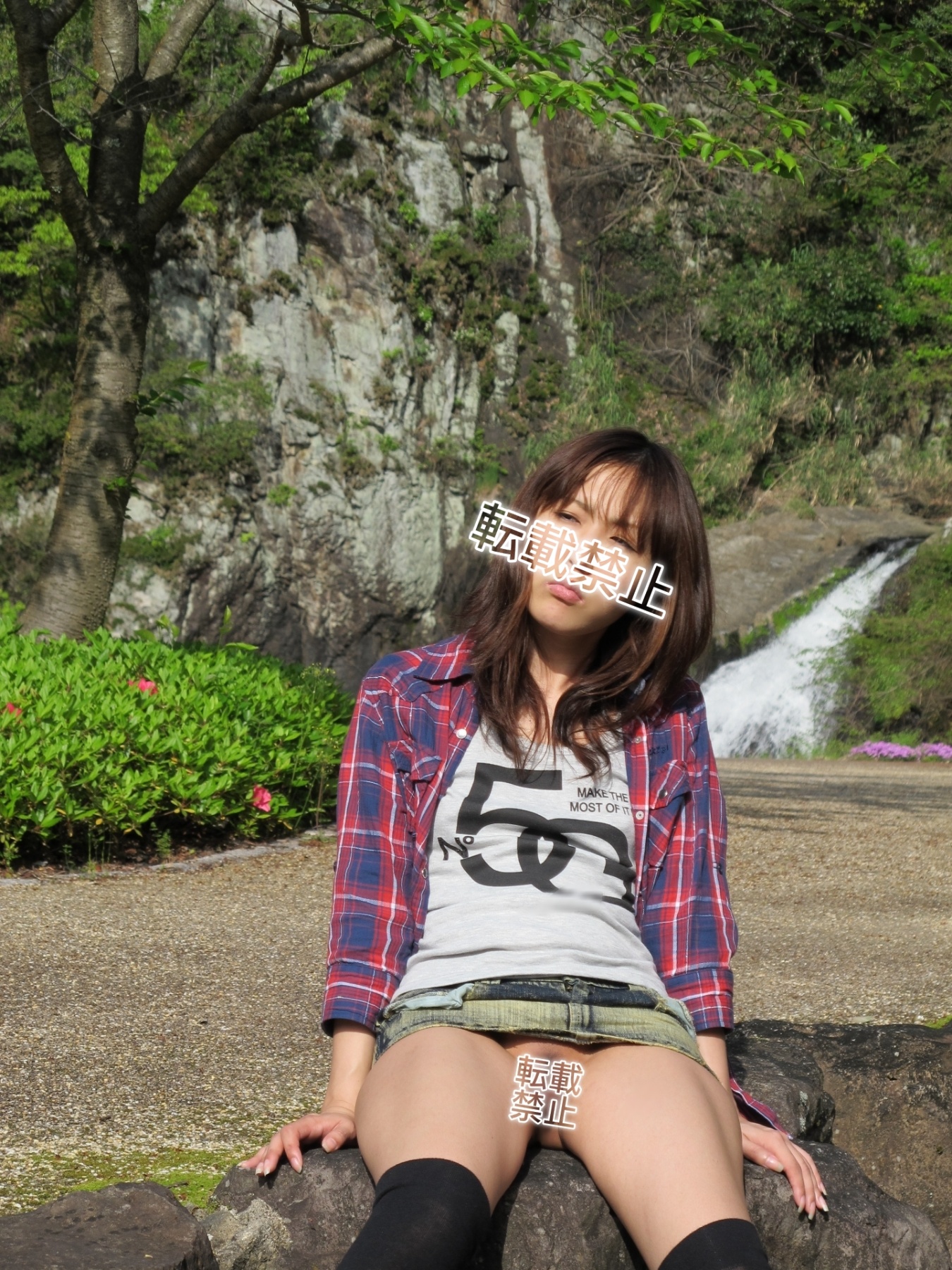 NPNBミニスカ散歩再々投稿の画像その4