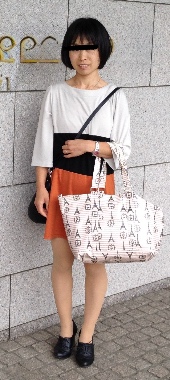 ちっぱい妻のTバックビキニ