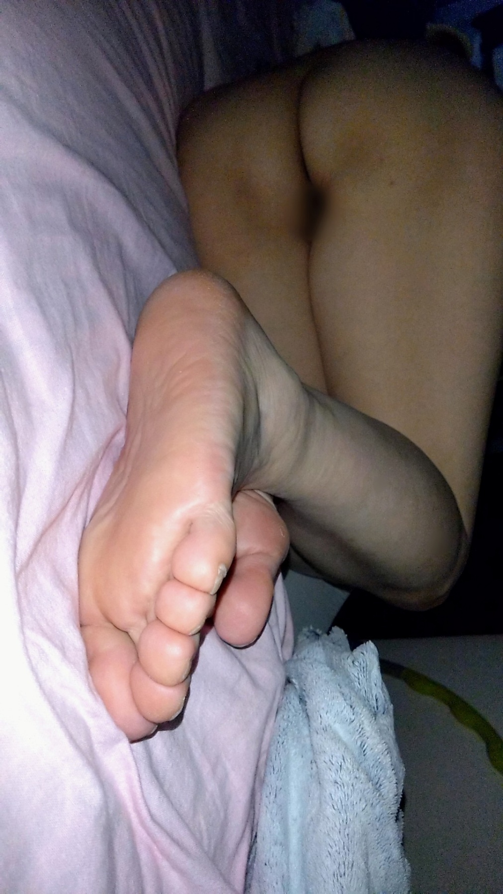 寝ていた妻にムラムラ②の画像その1